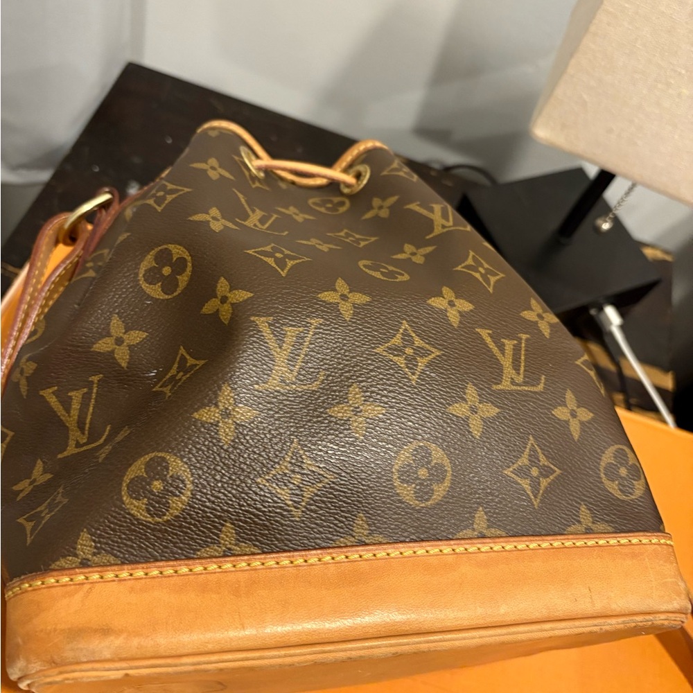 Louis Vuitton bag - Picture 11 of 13